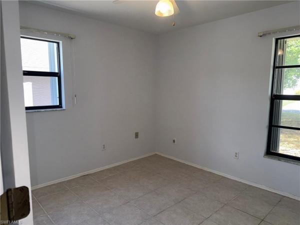 Cape Coral, 1040 4th St, Cape Coral, Florida 33990, image 2
