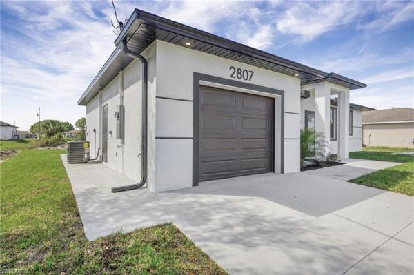 Lehigh Acres, 2807 W 74th St, Lehigh Acres, Florida 33971, image 1