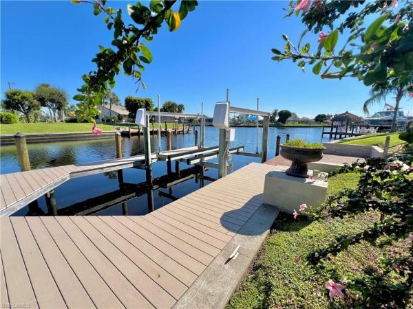 Cape Coral Residential, 1403 SW 52nd Ter, Cape Coral, Florida 33914, image 3