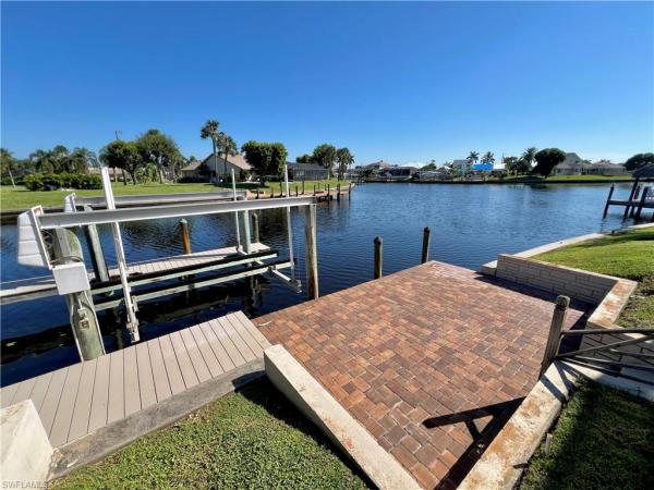 Cape Coral Residential, 1403 SW 52nd Ter, Cape Coral, Florida 33914, image 2
