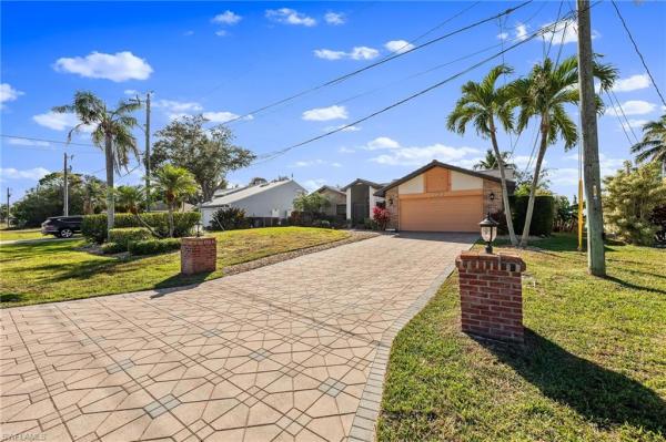 Cape Coral Residential, 1420 SW 36th Ter, Cape Coral, Florida 33914, image 2