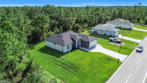 Lehigh Acres, 204 10th St, Lehigh Acres, Florida 33972, image 1