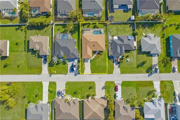 Cape Coral Residential, 1220 SW 35th St, Cape Coral, Florida 33914, image 2