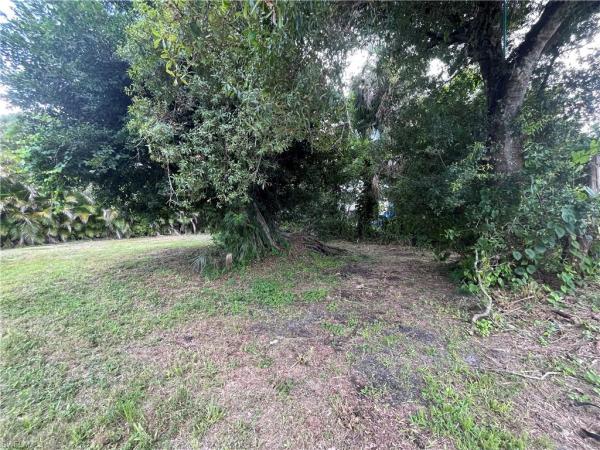 1275 Old Bridge Rd, North Fort Myers, Florida 33917, image 2