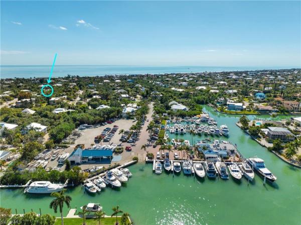 Sanibel Estates, 1103 Captains Walk St, Sanibel, Florida 33957, image 2