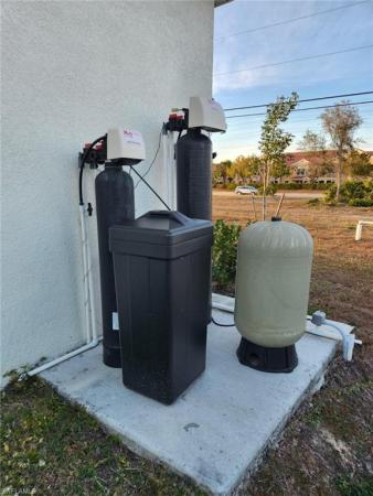 Cape Coral, 1819 23rd Ter, Cape Coral, Florida 33909, image 1