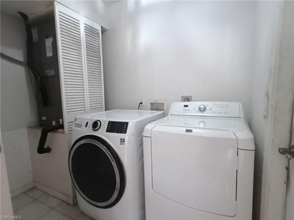 Cape Coral, 2727 SE 8th Ave, Cape Coral, Florida 33904, image 2