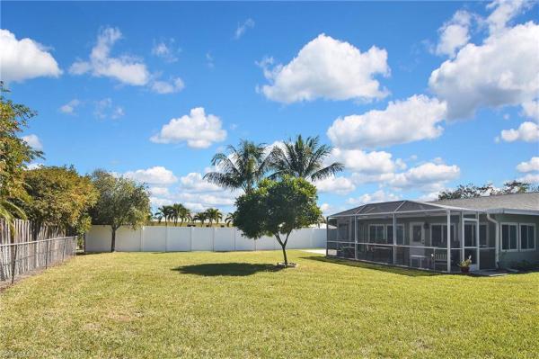 Cape Coral Residential, 1319 SE 33rd Ter, Cape Coral, Florida 33904, image 2