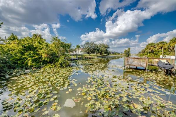 Cape Coral, 823 10th St, Cape Coral, Florida 33991, image 1
