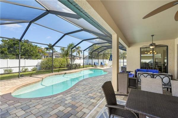 Cape Coral, 2121 39th Ter, Cape Coral, Florida 33914, image 2