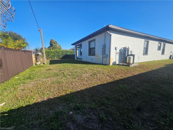 9037 S Cypress Dr, Fort Myers, Florida 33967, image 1