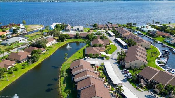 Admiralty Yacht & Racquet Club, 15489 Admiralty Cir #3, North Fort Myers, Florida 33917, image 2