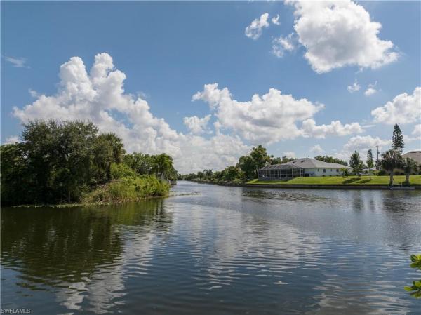 Cape Coral Residential, 209 SE 20th Ct, Cape Coral, Florida 33990, image 2