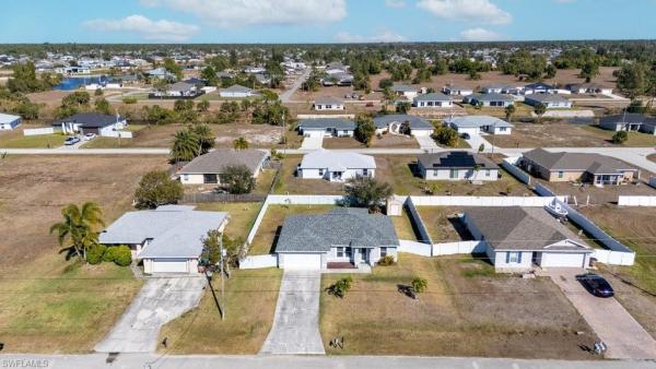 Cape Coral Residential, 3909 16th Ave, Cape Coral, Florida 33909, image 1