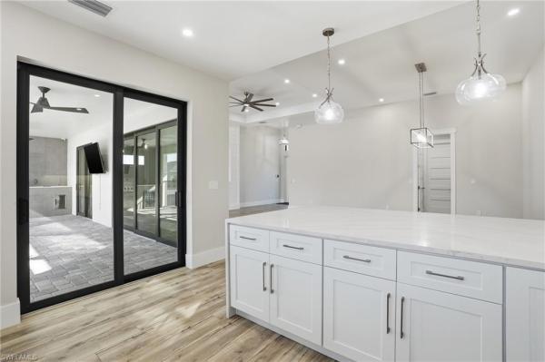 Cape Coral, 3911 40th Ter, Cape Coral, Florida 33993, image 2