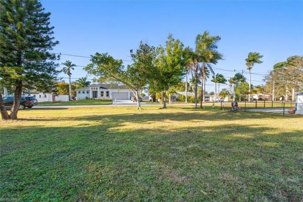 Fort Myers Residential, 3945 Edgewood Ave, Fort Myers, Florida 33916, image 2