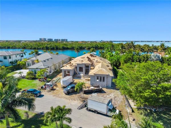 Town & River, 6901 Deep Lagoon Ln, Fort Myers, Florida 33919, image 2