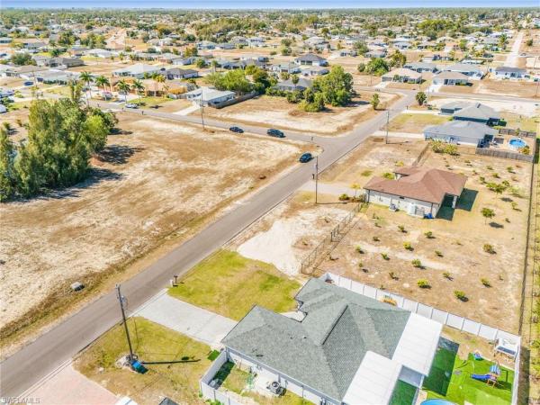 Cape Coral Residential, 2101 36th Ter, Cape Coral, Florida 33909, image 2
