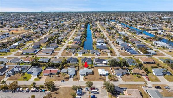 Cape Coral Residential, 2122 SW Santa Barbara Pl, Cape Coral, Florida 33991, image 2