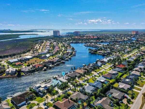 Cape Coral Residential, 802 SW 56th St, Cape Coral, Florida 33914, image 2
