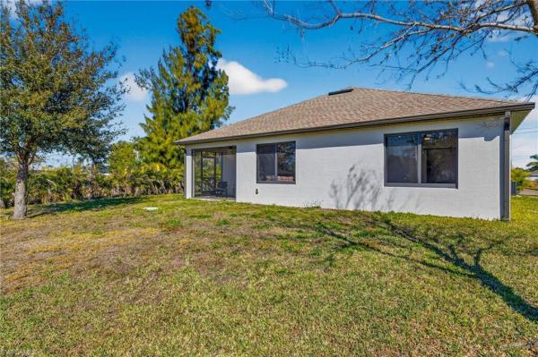 Cape Coral, 630 11th Pl, Cape Coral, Florida 33991, image 3