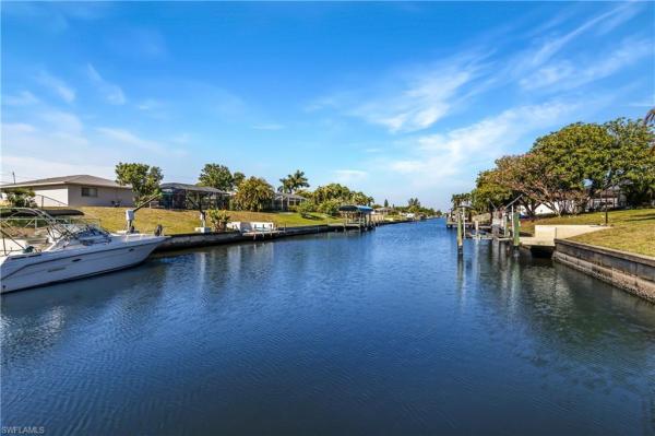 Cape Coral, 1502 SE 29th St, Cape Coral, Florida 33904, image 1