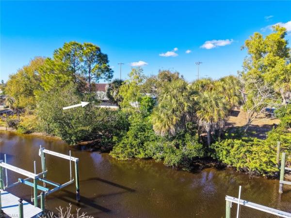 Tropic Isles, 897 Iris Dr, North Fort Myers, Florida 33903, image 1