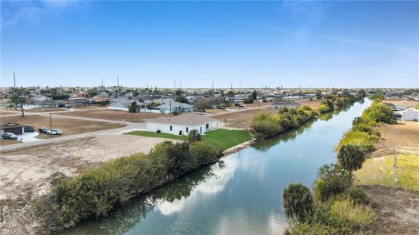 Cape Coral Residential, 351 25th St, Cape Coral, Florida 33909, image 2