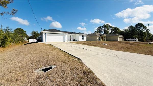 Lehigh Acres, 2616 W 27th St, Lehigh Acres, Florida 33971, image 2