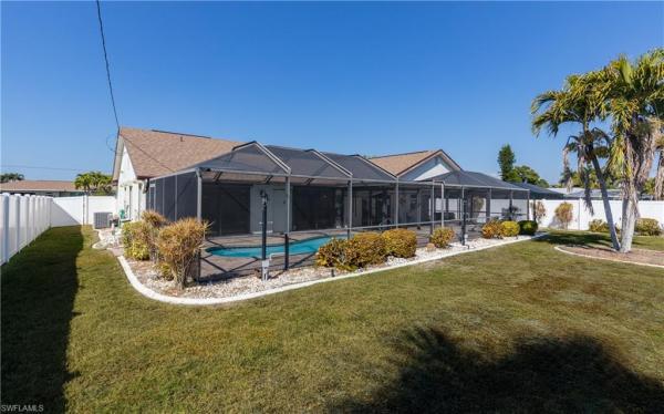 Cape Coral Residential, 3337 SE 10th Pl, Cape Coral, Florida 33904, image 2