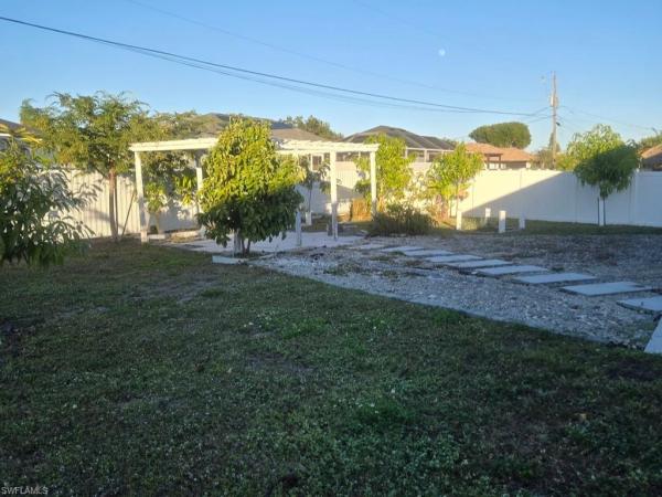 Cape Coral Residential, 1129 NE 9th St, Cape Coral, Florida 33909, image 2