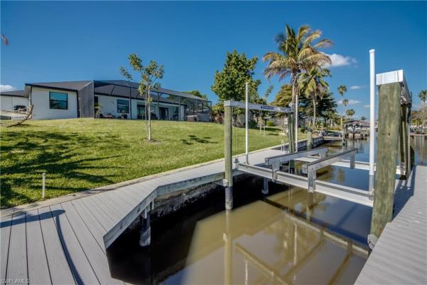 Cape Coral Residential, 4413 13th Pl, Cape Coral, Florida 33904, image 3