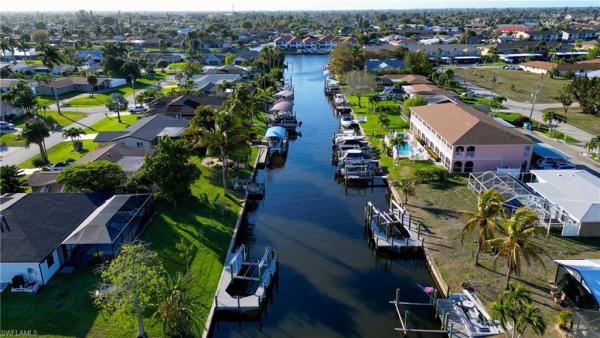 Cape Coral Residential, 4413 13th Pl, Cape Coral, Florida 33904, image 2