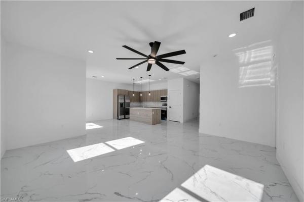 Lehigh Acres, 621 Greenbriar Blvd, Lehigh Acres, Florida 33972, image 3