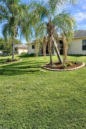Mirror Lakes, 126 Zenith Cir, Fort Myers, Florida 33913, image 3