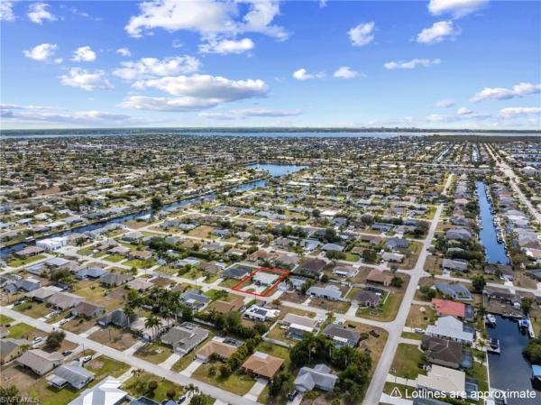 Cape Coral Residential, 234 SW 43rd Ter, Cape Coral, Florida 33914, image 2