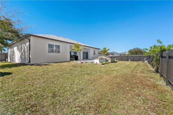 Cape Coral Residential, 401 NW 27th Ave, Cape Coral, Florida 33993, image 2