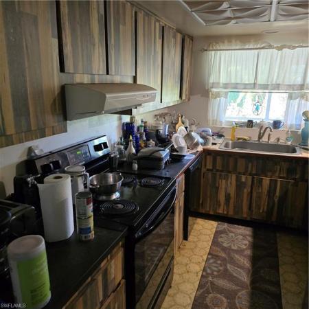 Cape Coral Residential, 1437 SE 11th St, Cape Coral, Florida 33990, image 2