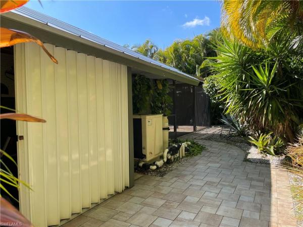 Cape Coral, 2806 22nd Pl, Cape Coral, Florida 33904, image 3