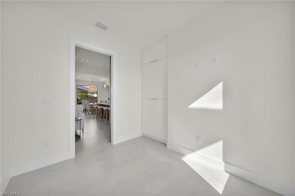 Cape Coral Residential, 1322 NE 6th Pl, Cape Coral, Florida 33909, image 1