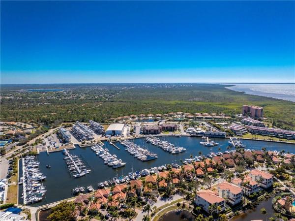3160 Matecumbe Key Rd #214, Punta Gorda, Florida 33955, image 2