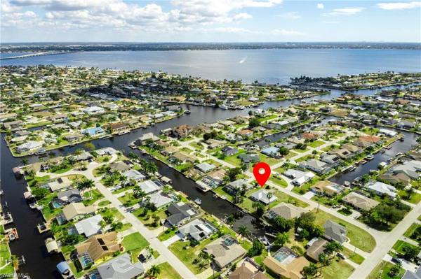Cape Coral, 2031 25th Ln, Cape Coral, Florida 33904, image 1