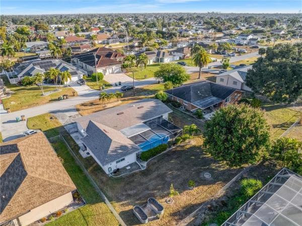 Cape Coral, 1726 13th St, Cape Coral, Florida 33990, image 2