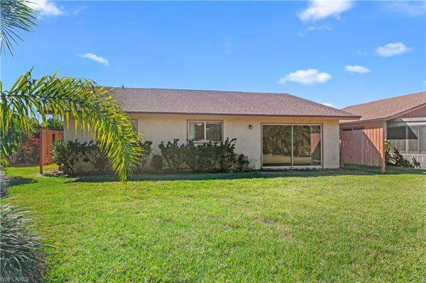 Royal Woods, 6479 Royal Woods Dr, Fort Myers, Florida 33908, image 2