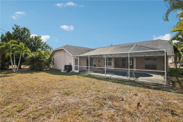 Cape Coral, 401 NE 23rd Ave, Cape Coral, Florida 33909, image 1