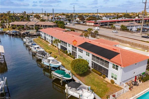 Coral Harbor, 208 E Cape Coral Pkwy, Cape Coral, Florida 33904, image 2