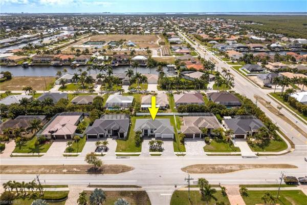 Cape Coral Residential, 2720 W Beach Pkwy, Cape Coral, Florida 33914, image 3