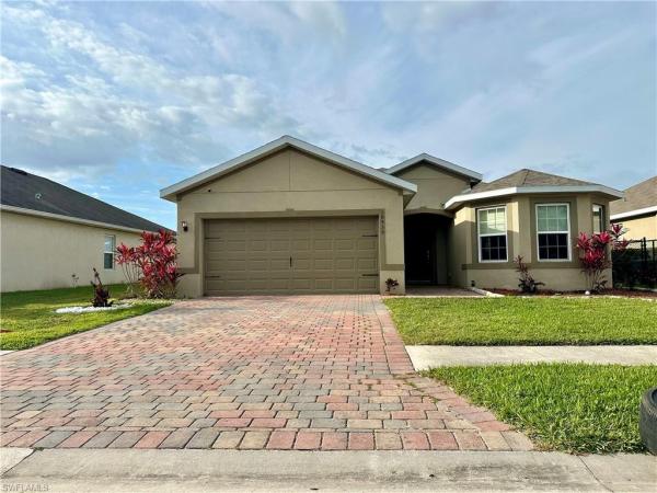 10535 N Canal Brook Ln, Lehigh Acres, Florida 33936, image 1