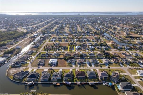 Cape Coral Residential, 3032 23rd Ave, Cape Coral, Florida 33914, image 2