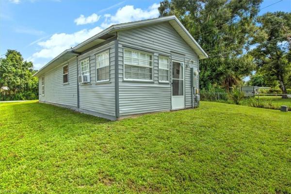 Palmona Park, 509 Capitol St, North Fort Myers, Florida 33903, image 1